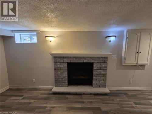 32 BIRCHPARK Drive Unit# Lower , Grimsby, Ontario L3M 4N1 5