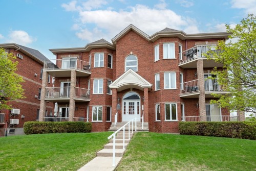 124 Rue de Chantilly  Candiac, QC J5R 6K2