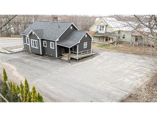 123 Main St, Fredericton, NB 