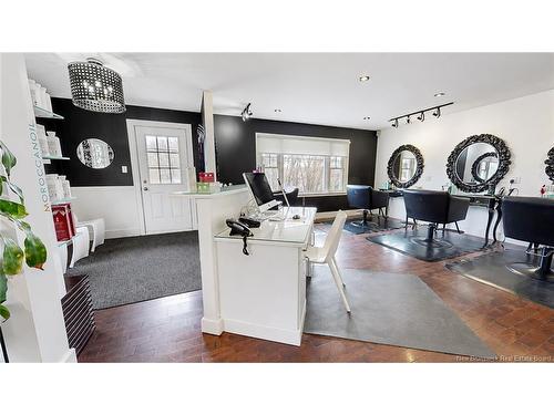 123 Main St, Fredericton, NB 