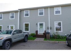 10 Honeysuckle DR Saint John, NB E2M 5X4