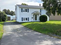 810 Couture ST  Bathurst, NB E2A 2E9