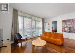303 988 RICHARDS STREET  Vancouver, BC V6B 8R2