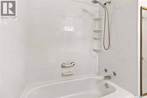 86 Brown Crescent, Saskatoon, SK 