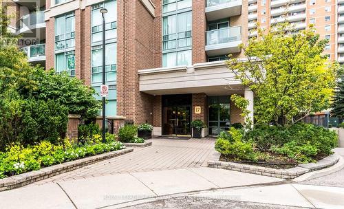 Landscaped entry - 509 - 17 Michael Power Place, Toronto, ON 