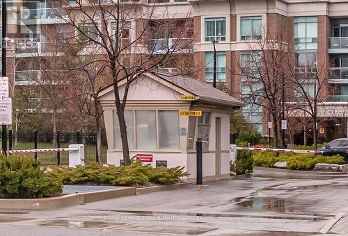 24 hour gatehouse security - 509 - 17 Michael Power Place, Toronto, ON 