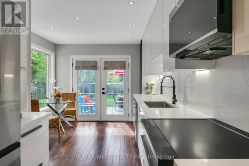 930 Maramis Court, Mississauga, ON 
