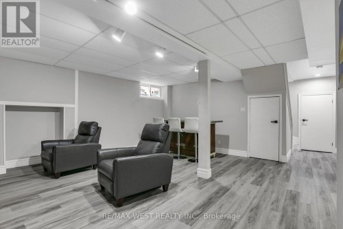 930 Maramis Court, Mississauga, ON 