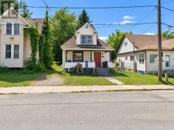5675 BANKER AVENUE  Niagara Falls, ON L2G 4B9
