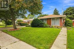 142 CASS AVENUE Toronto, ON M1T 2B6