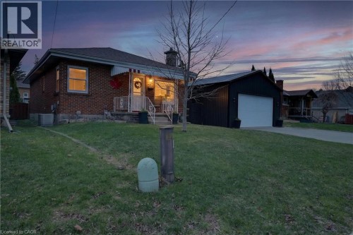 73 AVONDALE Street  Brantford, ON N3S 4M1