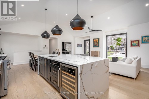 327 Goodram Drive, Burlington, ON 