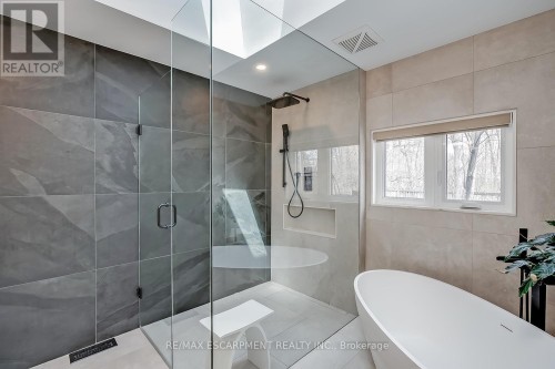 327 Goodram Drive, Burlington, ON 
