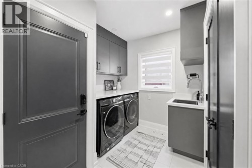 2029 Kempton Park Drive, Mississauga, ON 