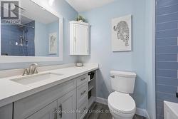 4-piece Bathroom (2nd Floor) - 