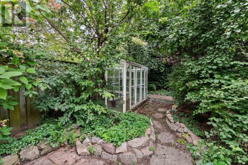 157 St Andrew Street, Ottawa, ON 