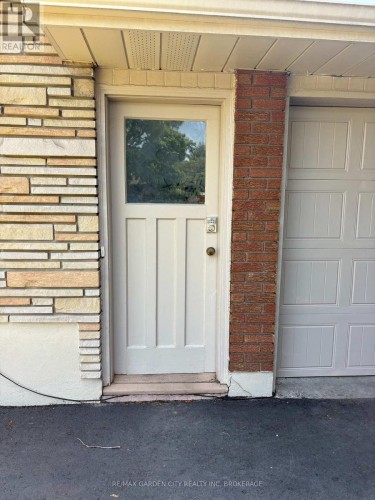LWR-1B - 60 WAKELIN TERRACE , St. Catharines (Carlton/Bunting), Ontario L2M 4K9 3
