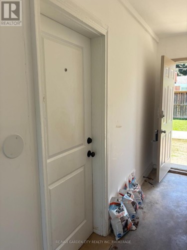LWR-1B - 60 WAKELIN TERRACE , St. Catharines (Carlton/Bunting), Ontario L2M 4K9 4