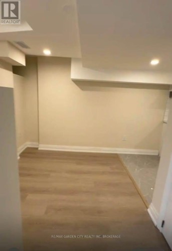 LWR-2B - 60 WAKELIN TERRACE , St. Catharines (Carlton/Bunting), Ontario L2M 4K9 4