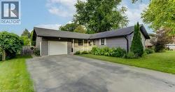 3 BLUE HERON Court Elmira, ON N3B 1S6