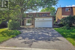 30 ABRAHAM AVENUE Markham, ON L3T 5G6