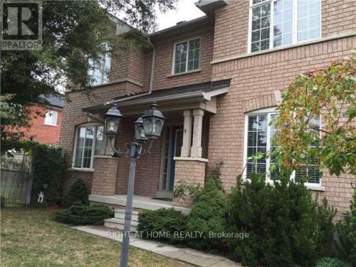 2 SILVER LINDEN DRIVE , Richmond Hill, Ontario L4B 4P4 2
