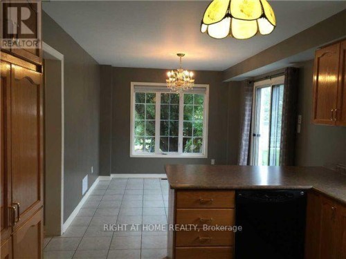 2 SILVER LINDEN DRIVE , Richmond Hill, Ontario L4B 4P4 5