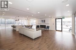 Communal Lounge - 