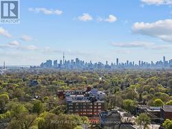 PH1 - 580 KINGSTON ROAD Toronto, ON M4E 1P9