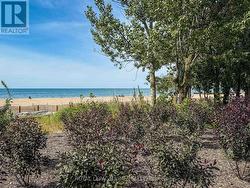 Sunset Beach with public boat ramp - 