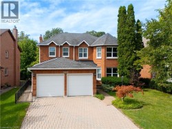 6036 ST. IVES Way  Mississauga, ON L5N 4M1