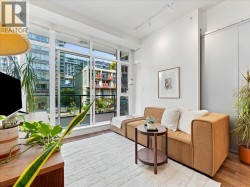 210 108 E 1ST AVENUE Vancouver, BC V5T 0E4
