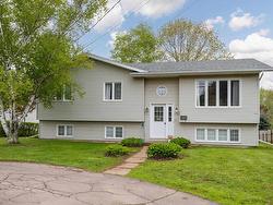 136 Stratford Road Stratford, PE C1B 1Y4