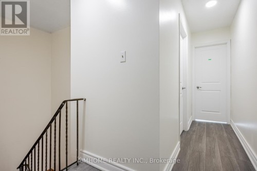 2B - 144 WOLSELEY STREET , Toronto, Ontario M6J 3R4 4