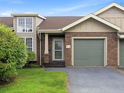 10 Hillspire Grove  Dartmouth, NS B2W 6P4