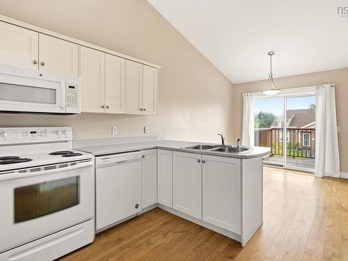 10 Hillspire Grove, Dartmouth, NS 