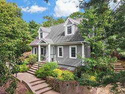 1875 Purcells Cove Road  Halifax, NS B3P 1C2