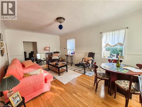 39 UNION Street E Unit# B , Waterloo, Ontario N2J 1B8 4