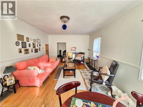 39 UNION Street E Unit# B , Waterloo, Ontario N2J 1B8 5