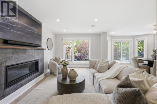2029 Kempton Park Drive, Mississauga, ON 