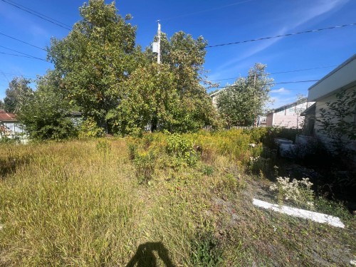 Cour - 11 7E Rue, Chapais, QC 