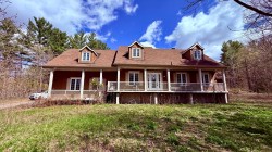 60 Rue Maréchal-Ferrant  Saint-Calixte, QC J0K 1Z0