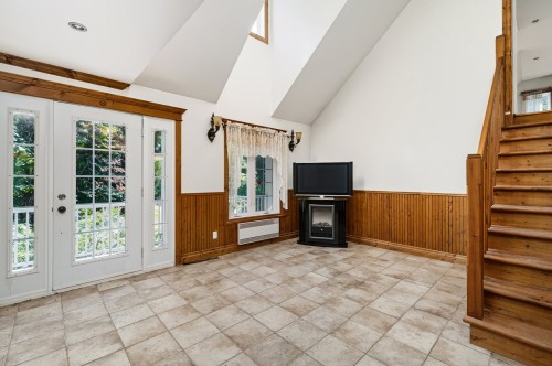 Living Room - 60 Rue Maréchal-Ferrant, Saint-Calixte, QC 