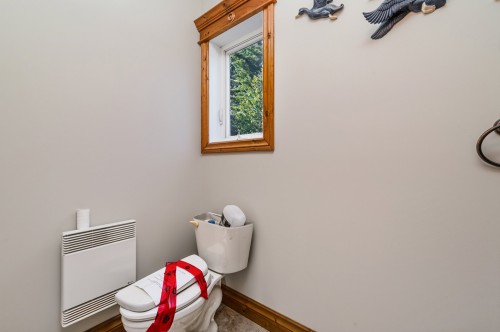 Powder room - 60 Rue Maréchal-Ferrant, Saint-Calixte, QC 