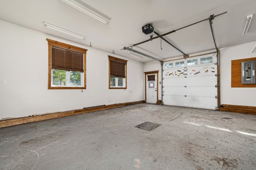 Garage - 60 Rue Maréchal-Ferrant, Saint-Calixte, QC 