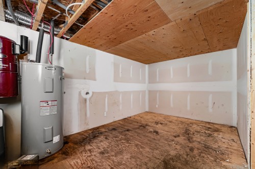 Basement - 60 Rue Maréchal-Ferrant, Saint-Calixte, QC 