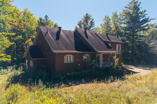 Back of Structure - 60 Rue Maréchal-Ferrant, Saint-Calixte, QC 