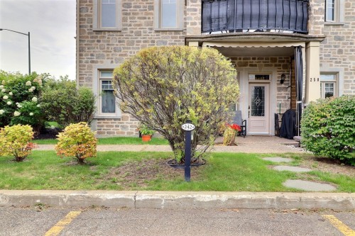 Parking - 242 Rue D'Everell, Québec (Beauport), QC 