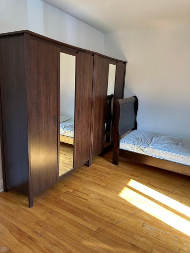 5217 Av. Connaught , Montréal (Côte-des-Neiges/Notre-Dame-de-Grâce), QC H4V 1X5 3