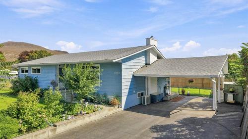 1090 Calmar Place  Kamloops, BC V2B 4T3
